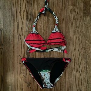 Bikini, size medium in great condition.
